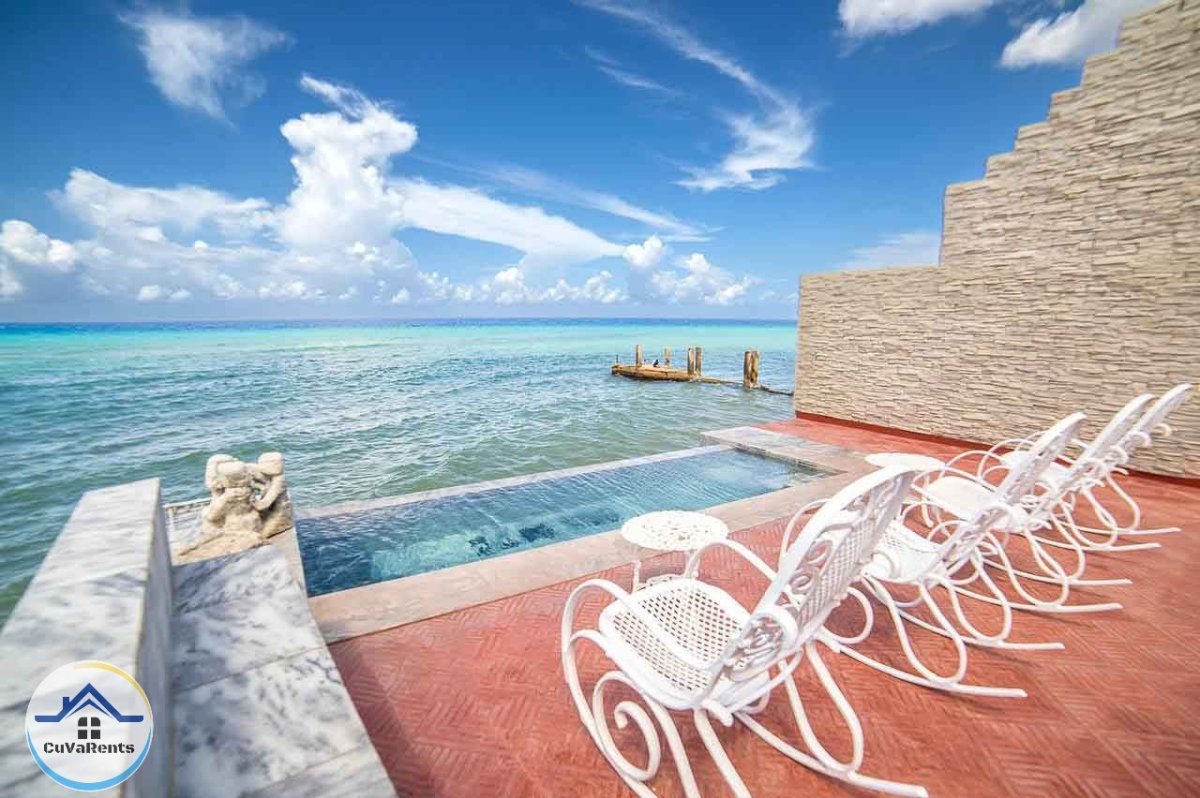 Imagen 2 de Casa de lujo con vista al mar en Santa Fé, La Habana.