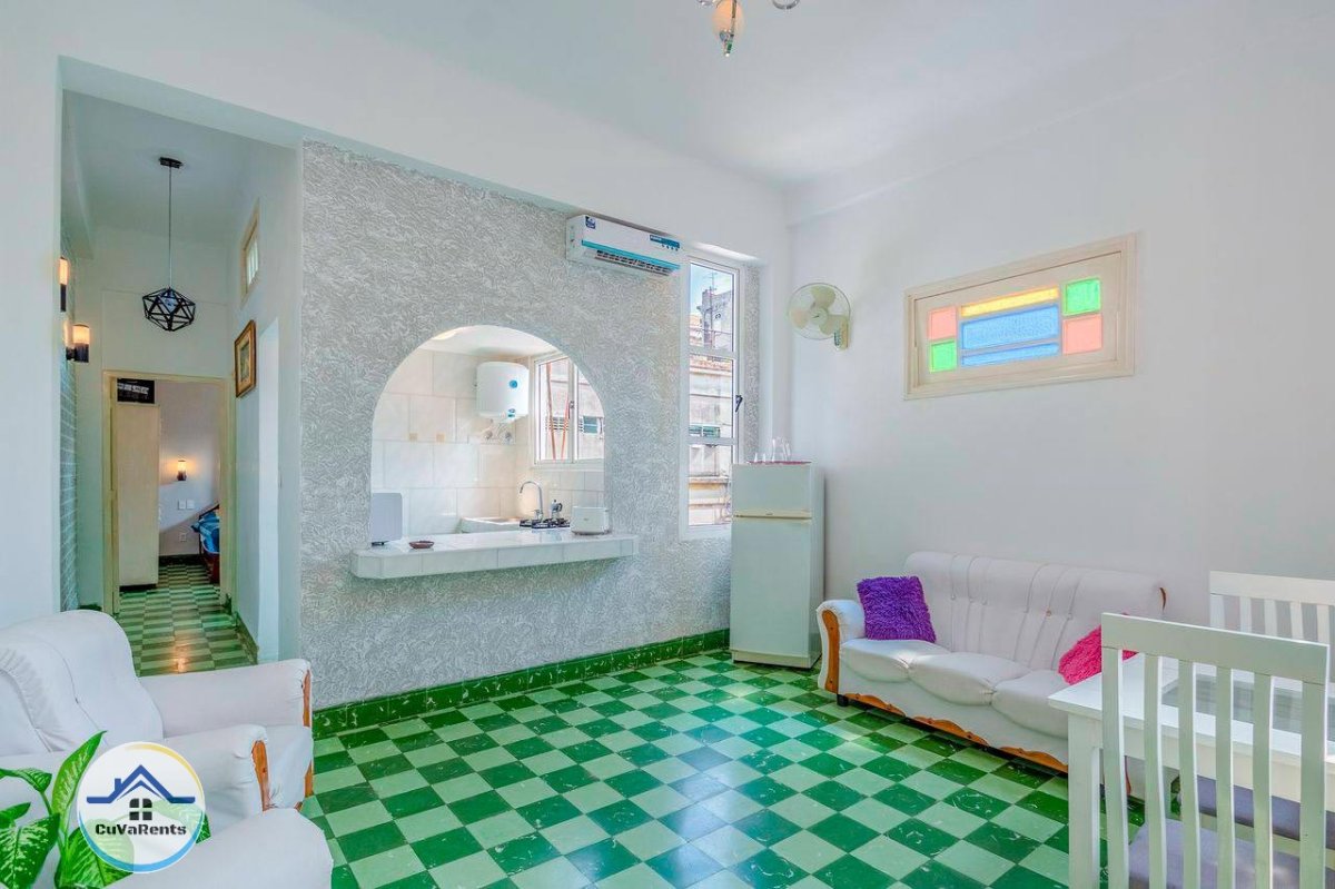 Imagen 2 de Alquiler de apartamento colonial en La Habana Vieja.