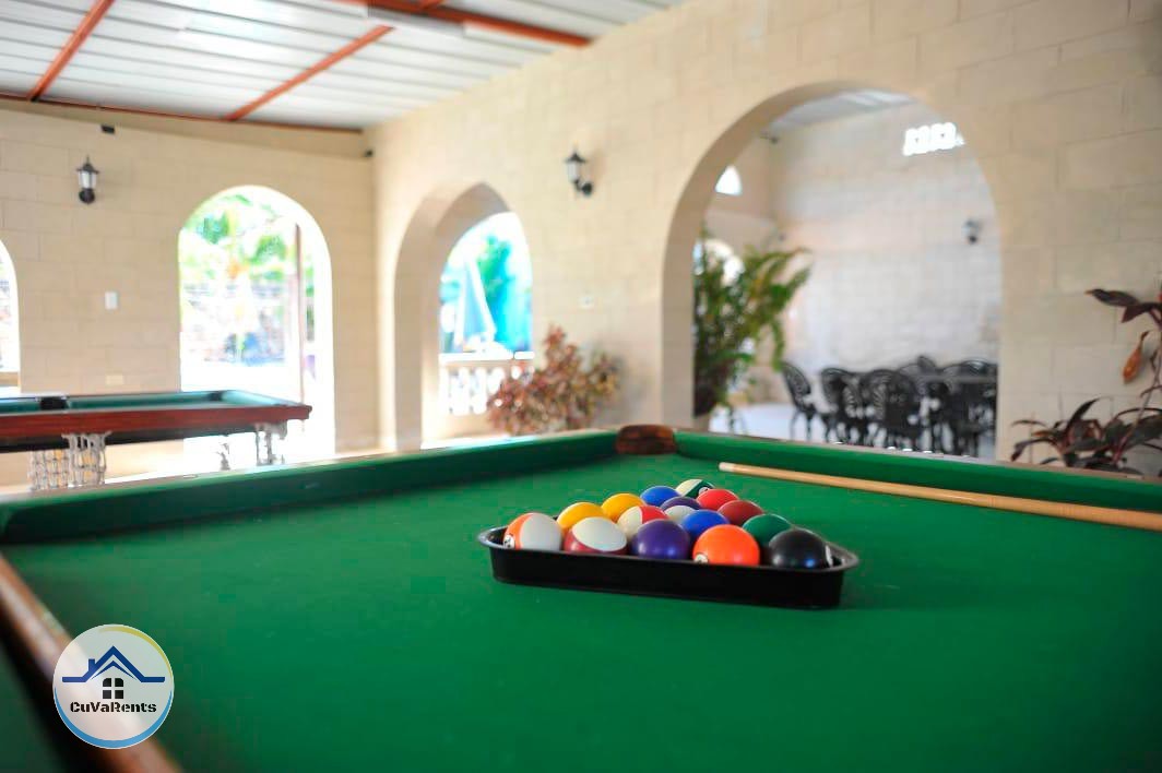 Imagen 2 de Alquiler de Casa en la Playa de Guanabo, La Habana – 7 Habitaciones, Piscina y Terraza