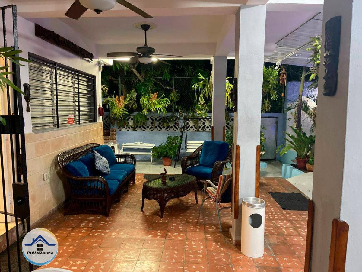 Imagen 2 de Alquiler de Casa en la Playa de Guanabo, La Habana – Amplia, con Piscina y Terraza a 350m del Mar