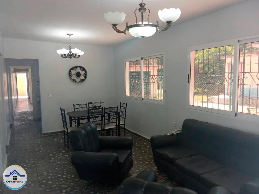 Imagen 3 de Alquiler de Casa en Boca Ciega, La Habana – 5 Habitaciones, Piscina y Terraza a 200m del Mar
