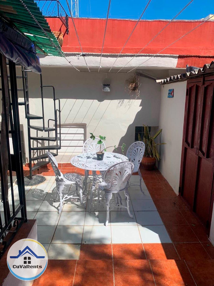 Imagen 2 de Alquiler de casa colonial en La Habana Vieja.