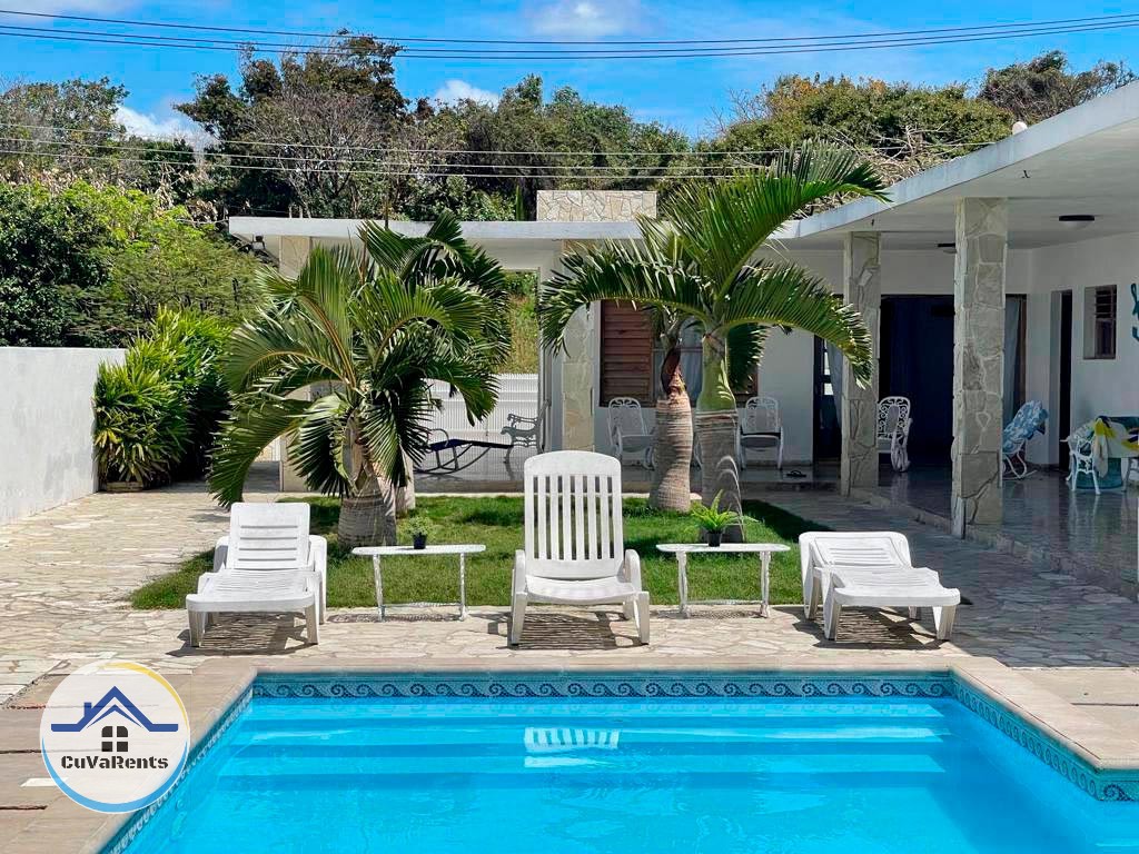 Imagen 1 de Alquiler de casa con piscina en Boca Ciega, La Habana.