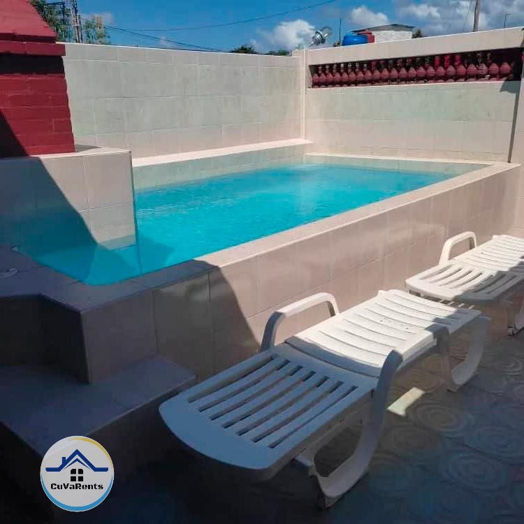 Imagen 2 de Alquiler de casa con piscina en Guanabo, La Habana – A solo 2 cuadras del mar