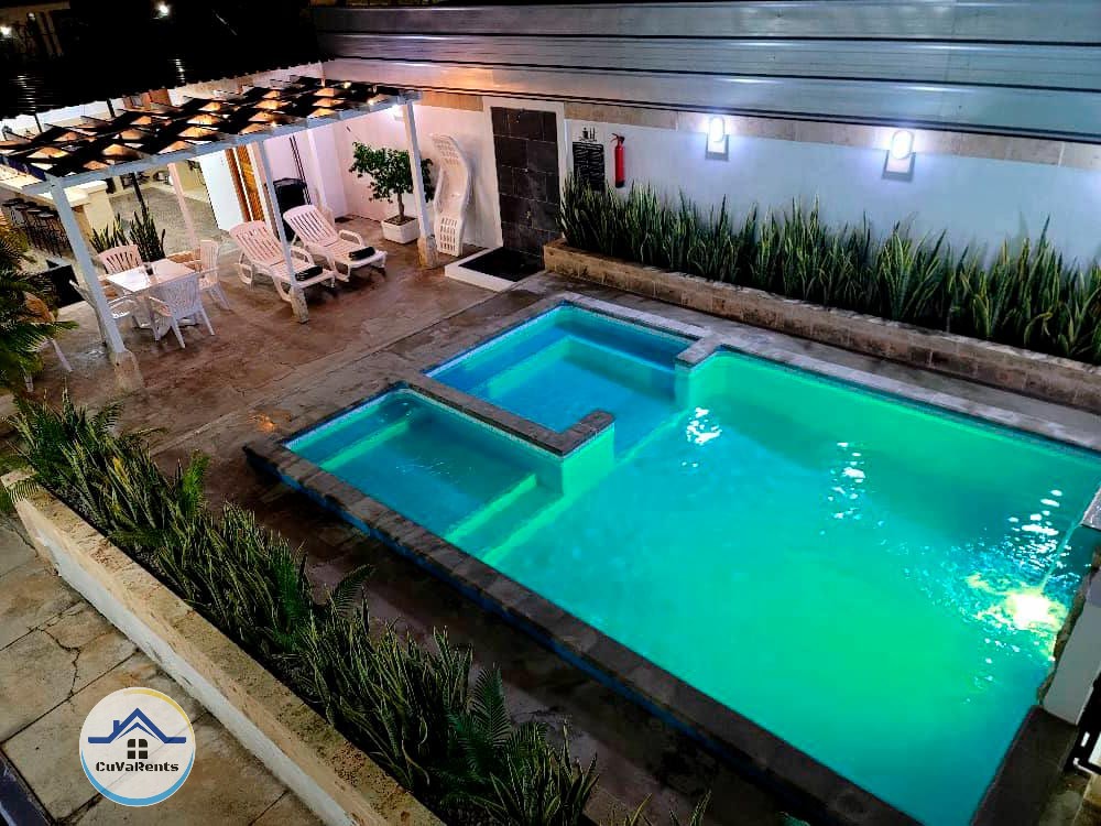 Imagen 3 de Alquiler de casa con piscina y jacuzzi en Guanabo, La Habana – Lujo y confort a 300 metros del mar