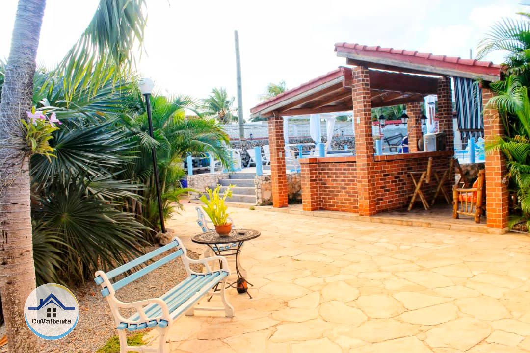 Imagen 3 de Alquiler de casa de lujo con piscina y vista al mar en Santa Fe, La Habana