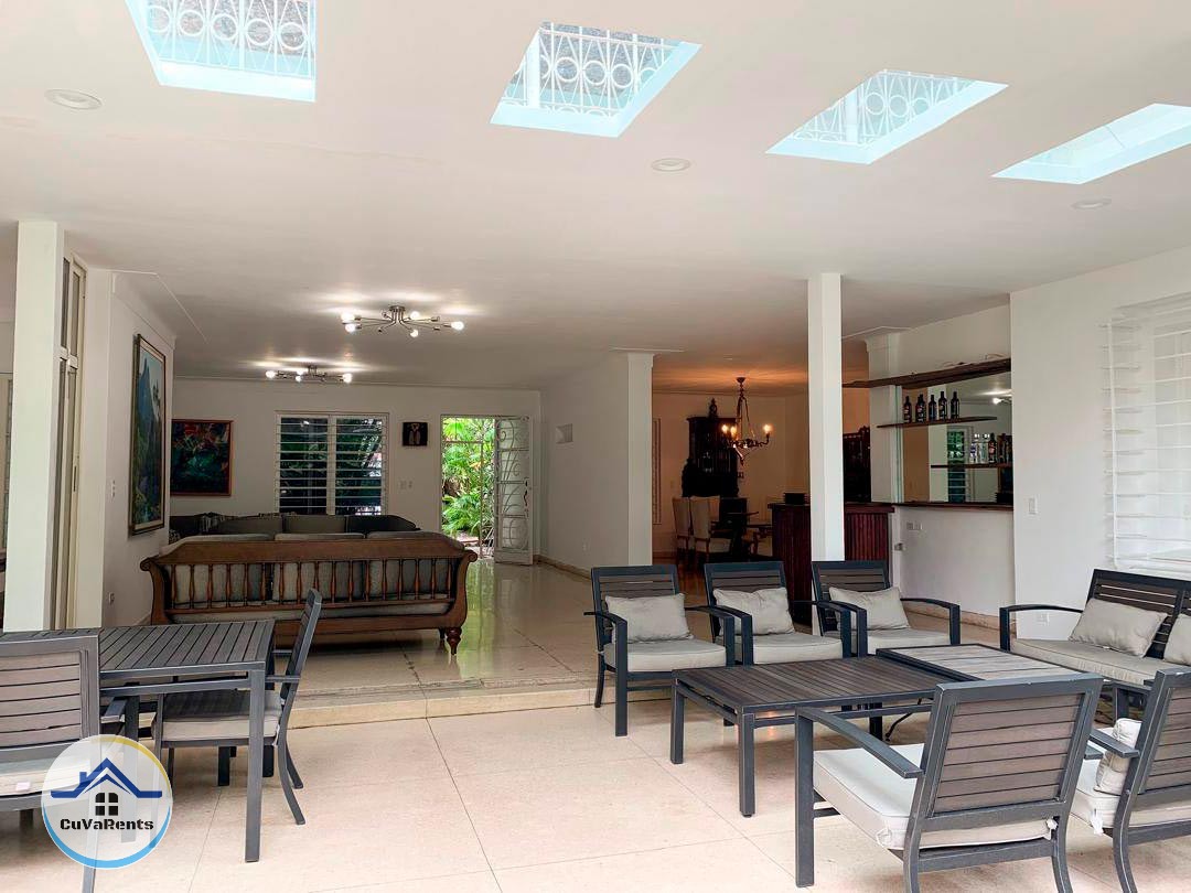 Imagen 3 de Alquiler de casa de lujo en Miramar, La Habana.