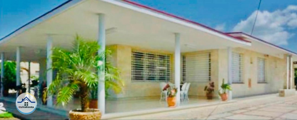 Imagen 1 de Alquiler de casa de lujo en Guanabo, La Habana.