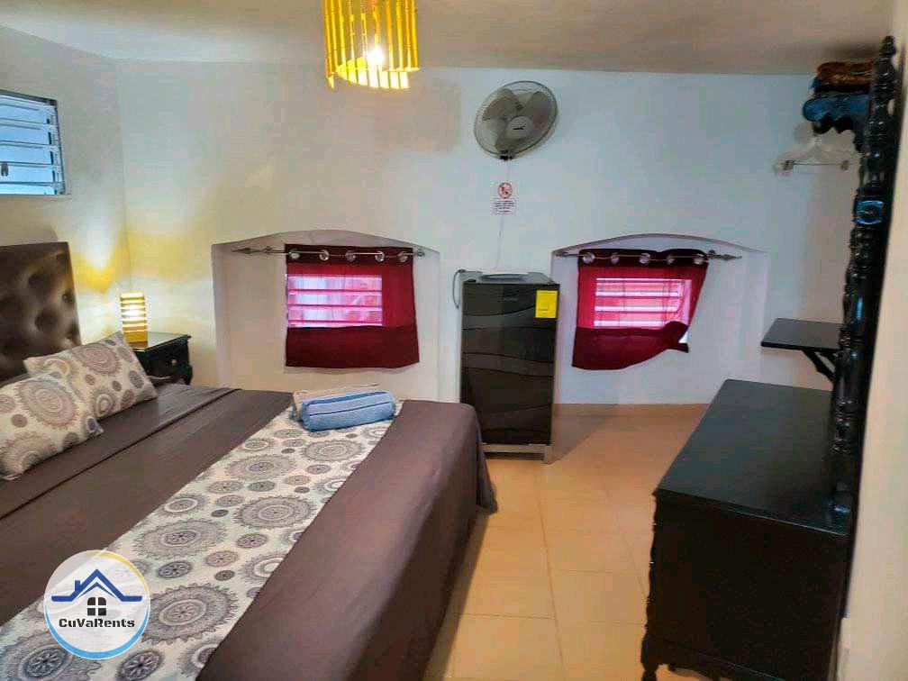 Imagen 1 de Alquiler de casa en La Habana Vieja.