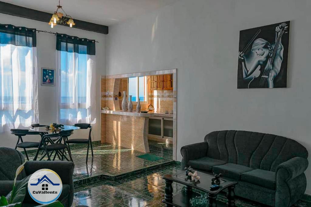 Imagen 4 de Apartamento con vista al mar en el Vedado, La Habana.