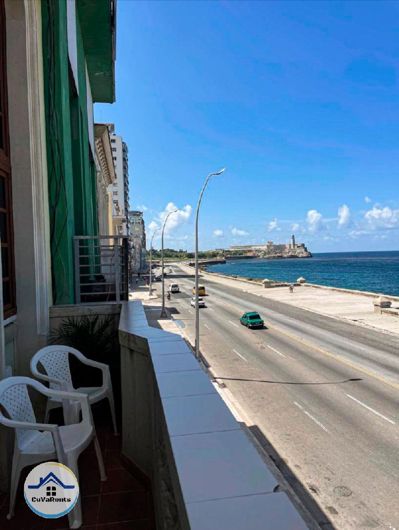 Imagen 3 de Alquiler de apartamento con vista al Malecón, Cuba