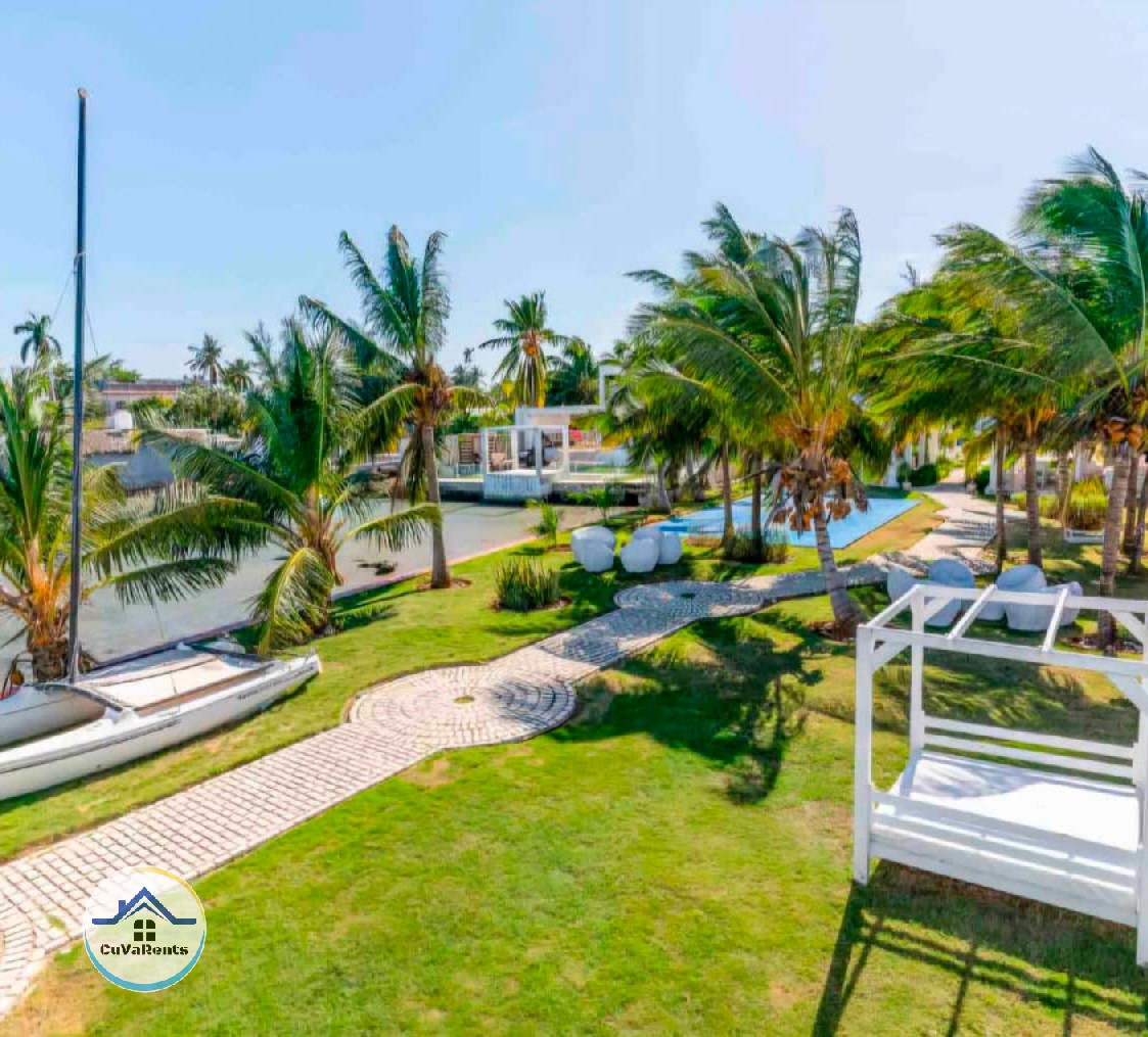 Imagen 2 de Renta de exclusiva villa independiente en Santa Fé, La Habana.