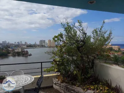 Miniatura 1 - Se Renta Penthouse con Vistas a la Ciudad en Miramar, La Habana.