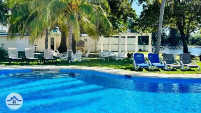 Miniatura 2 - Residencia de Lujo con Vista al Mar en Miramar, La Habana.