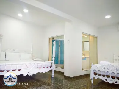 Miniatura 17 - Alquiler de Casa de Lujo con Piscina en la Playa de Guanabo, La Habana – 6 Habitaciones y Jacuzzi