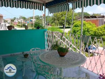 Miniatura 8 - Alquiler de Casa en La Habana, Cuba – 2 Habitaciones, Terraza y Seguridad