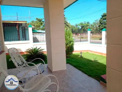 Miniatura 2 - Alquiler de Casa en Cogímar, La Habana.
