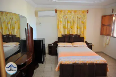Miniatura 8 - Alquiler de Casa en la Playa de Guanabo, La Habana – 7 Habitaciones, Piscina y Terraza