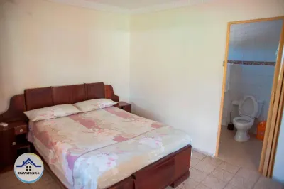 Miniatura 11 - Alquiler de Casa en la Playa de Guanabo, La Habana – 7 Habitaciones, Piscina y Terraza