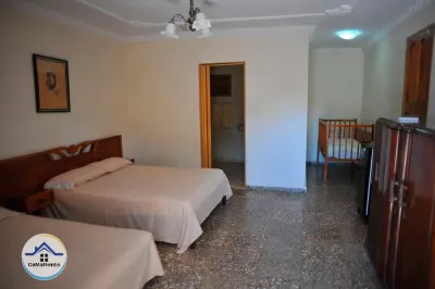 Miniatura 14 - Alquiler de Casa en la Playa de Guanabo, La Habana – 7 Habitaciones, Piscina y Terraza