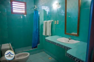 Miniatura 18 - Alquiler de Casa en la Playa de Guanabo, La Habana – 7 Habitaciones, Piscina y Terraza
