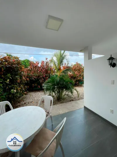Miniatura 4 - Alquiler de Casa para Parejas en la Playa de Guanabo, La Habana – Piscina y Terraza