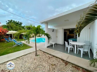 Miniatura 5 - Alquiler de Casa para Parejas en la Playa de Guanabo, La Habana – Piscina y Terraza