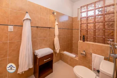 Miniatura 13 - Alquiler de casa de lujo con piscina en la zona de El Sevillano, La Víbora, La Habana.