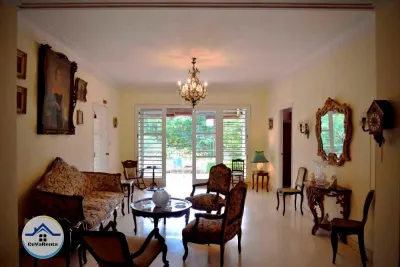 Miniatura 3 - Alquiler de habitación en El Vedado, La Habana.