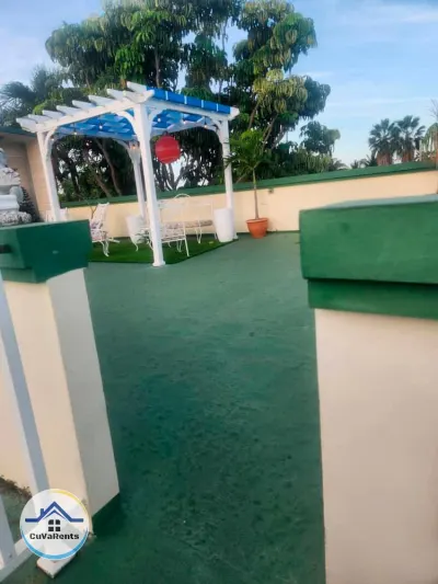 Miniatura 4 - Alquiler de hostal en la playa de Varadero, ideal para disfrutar del confort y la cercanía al mar.