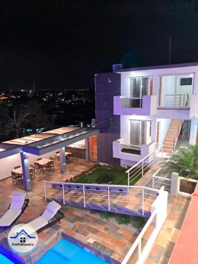 Miniatura 2 - Alquiler de Villa de Lujo en Santo Suárez, La Habana