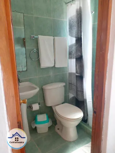 Miniatura 8 - Alquiler de Hostal en la Playa de Varadero – 5 Habitaciones, Baños Privados y Climatización