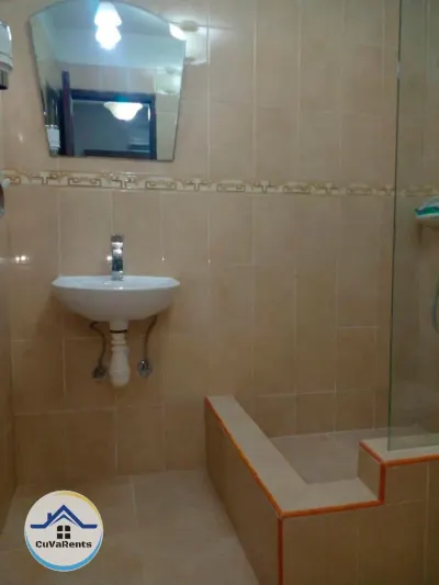 Miniatura 14 - Alquiler de Hostal en la Playa de Varadero – 5 Habitaciones, Baños Privados y Climatización