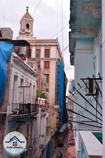 Miniatura 13 - Hostal en La Habana Vieja.