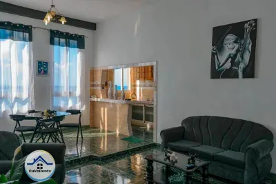Miniatura 4 - Apartamento con vista al mar en el Vedado, La Habana.