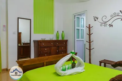 Miniatura 17 - Excelente Hostal en el Vedado, La Habana.
