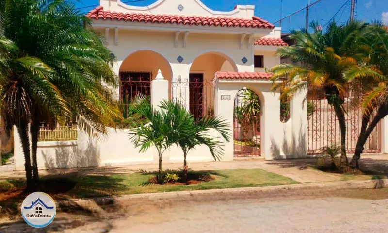 Casa Independiente en Miramar, La Habana., casa particular en Miramar, La Habana