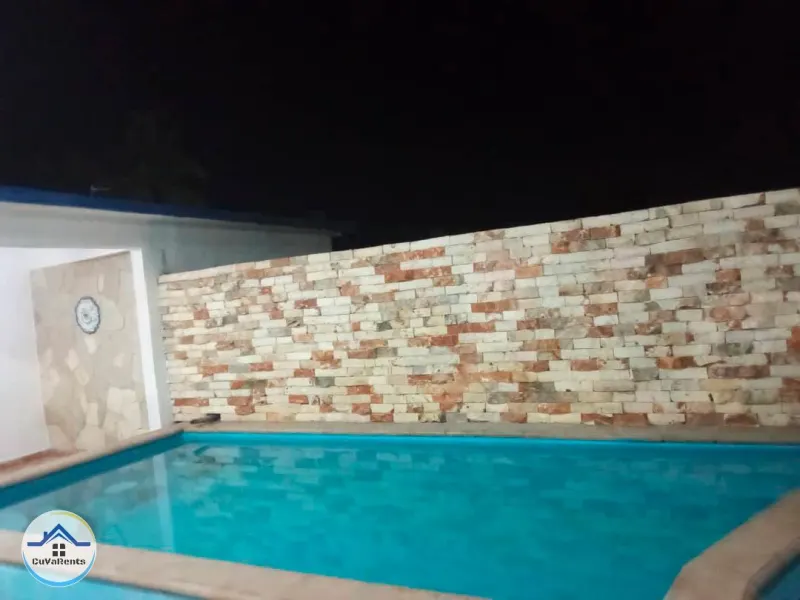 Alquiler de Casa en Boca Ciega, La Habana – 5 Habitaciones, Piscina y Terraza a 200m del Mar, casa particular en Boca Ciega, La Habana