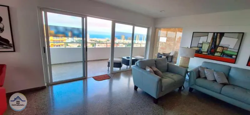 Alquiler de Apartamento de Lujo en el Vedado, La Habana – Vista Panorámica y Todas las Comodidades, casa particular en Vedado, La Habana