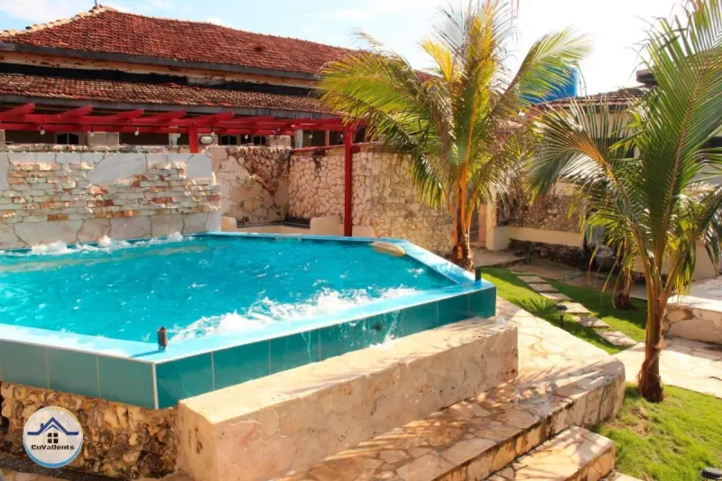 Alquiler de villa frente al mar en Santa Fe, La Habana., casa particular en Santa Fe, La Habana