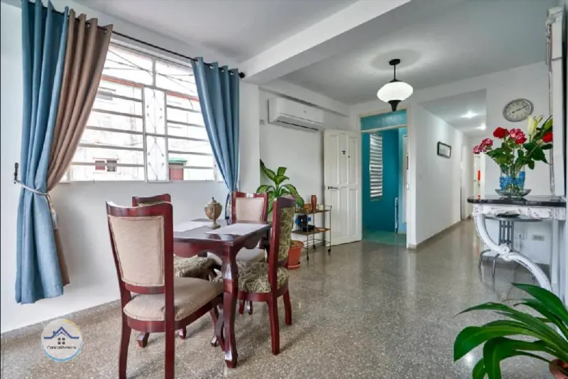 Alquiler de apartamento en El Vedado, La Habana, casa particular en Vedado, La Habana