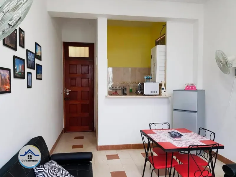 Renta de apartamento económico en el Vedado, La Habana., casa particular en Vedado, La Habana