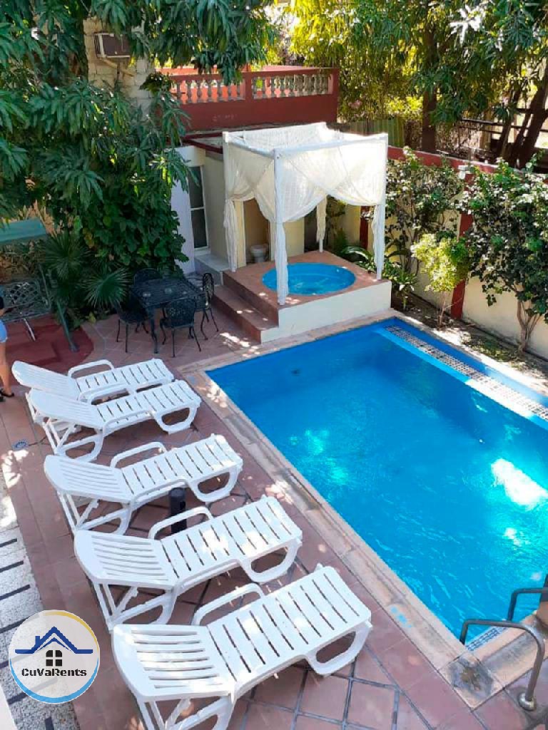 Alquiler de casa con piscina en Cienfuegos